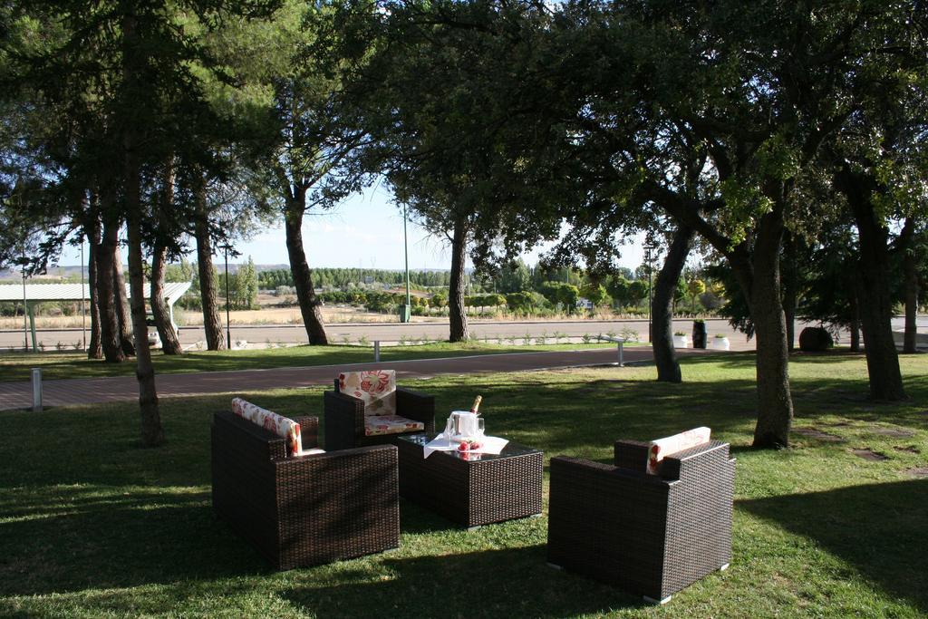 Magaz De Pisuerga Hospedium Hotel Europa Centro מראה חיצוני תמונה