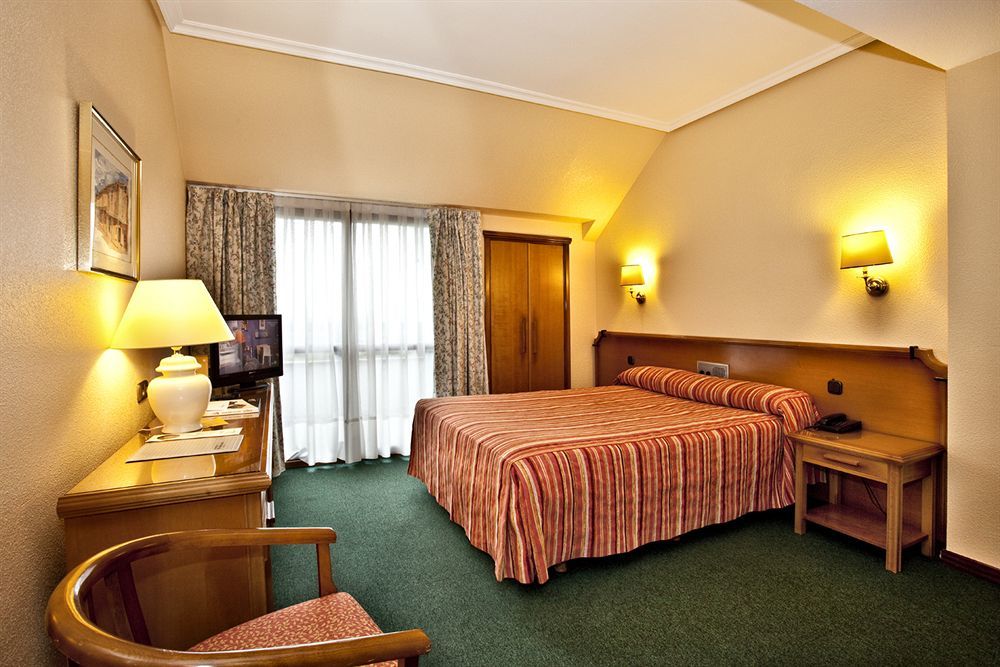 Magaz De Pisuerga Hospedium Hotel Europa Centro מראה חיצוני תמונה